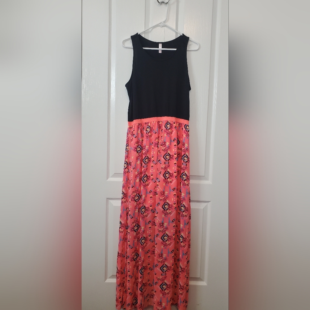 Black and Pink Patterned Dress